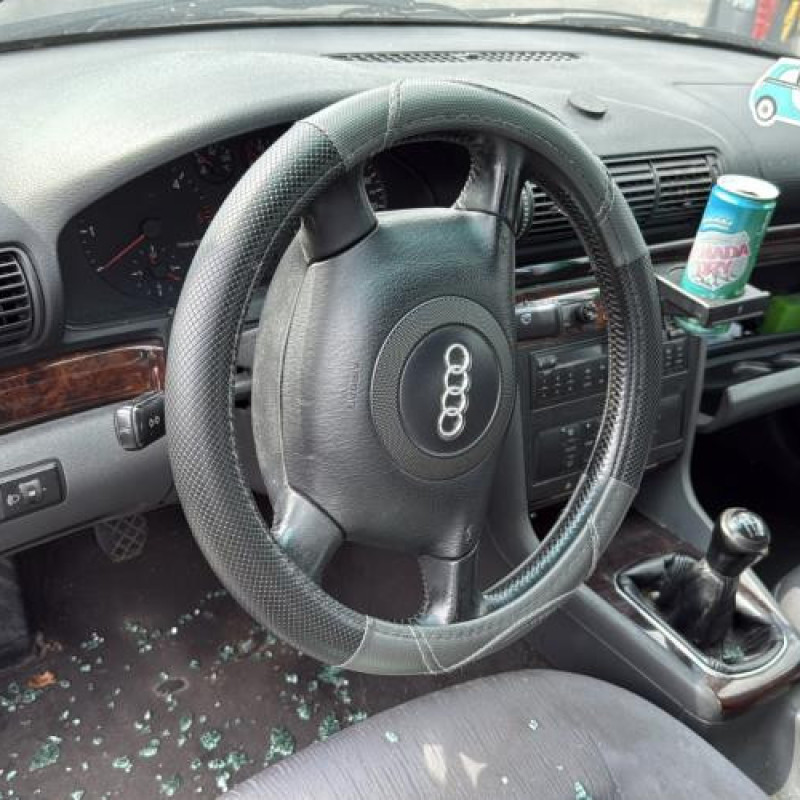 Poignee porte avant gauche AUDI A4 1 Photo n°17