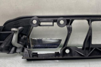 Poignee interieur avant droit VOLKSWAGEN POLO 4