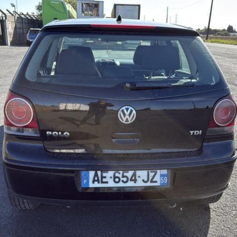 Poignee interieur avant droit VOLKSWAGEN POLO 4 Photo n°8