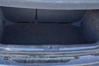 Poignee interieur avant gauche VOLKSWAGEN POLO 4