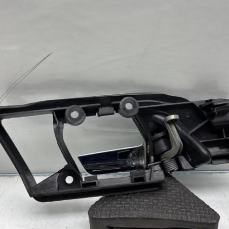 Poignee interieur arriere gauche VOLKSWAGEN POLO 4