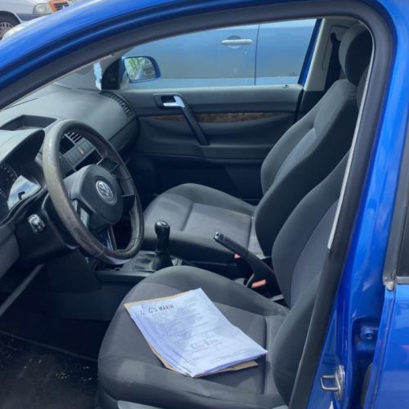 Poignee interieur avant droit VOLKSWAGEN POLO 4 Photo n°11