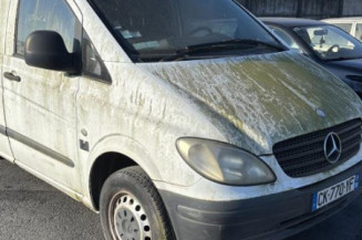 Poignee porte avant droit MERCEDES VITO 639