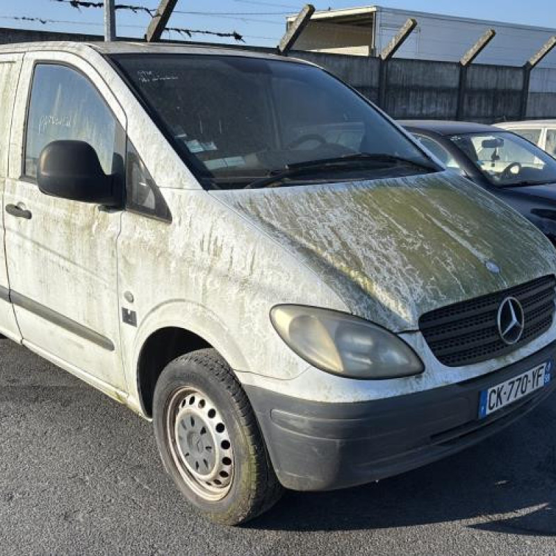 Poignee porte coffre droit MERCEDES VITO 639 Photo n°5