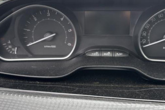 Poignee porte arriere droit PEUGEOT 2008 1