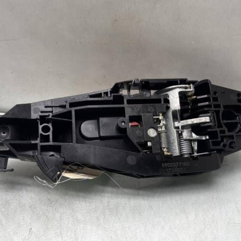 Poignee porte avant droit PEUGEOT 208 2 Photo n°2