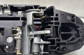 Poignee porte avant droit PEUGEOT 208 2