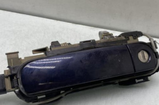 Poignee porte avant gauche AUDI A4 1 Photo n°1