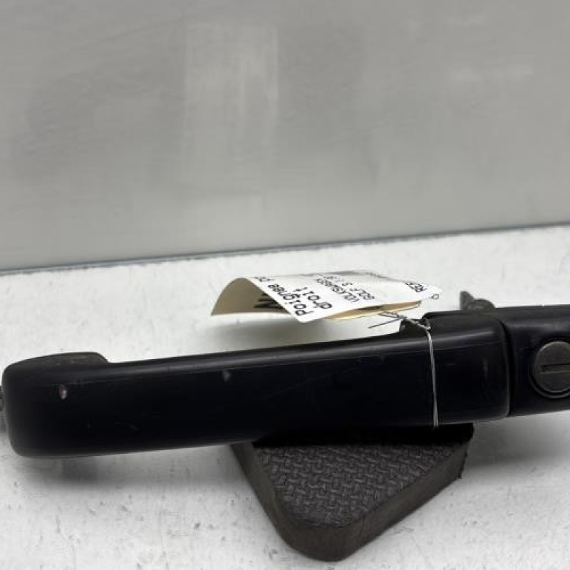 Poignee porte avant droit VOLKSWAGEN GOLF 3 Photo n°1