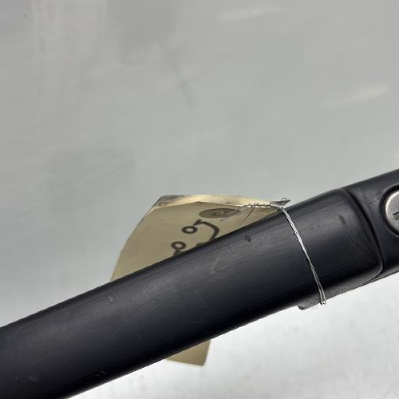 Poignee porte avant droit VOLKSWAGEN GOLF 3 Photo n°3