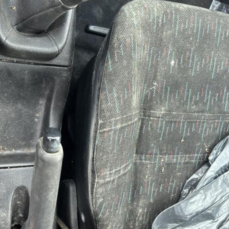 Poignee porte avant droit VOLKSWAGEN GOLF 3 Photo n°20