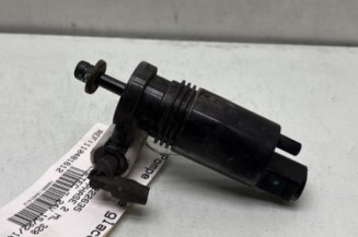 Pompe lave glace avant MERCEDES CLASSE M 164