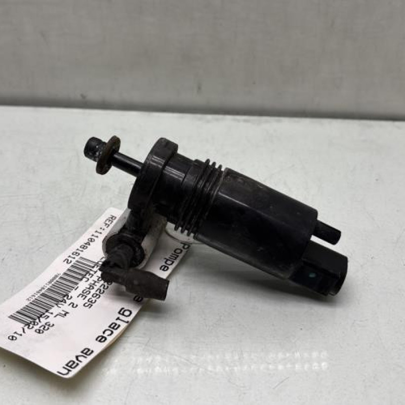 Pompe lave glace avant MERCEDES CLASSE M 164 Photo n°2