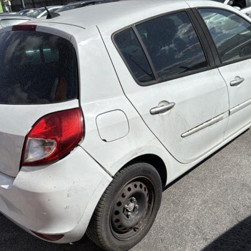 Pompe lave glace avant RENAULT CLIO 3 Photo n°6