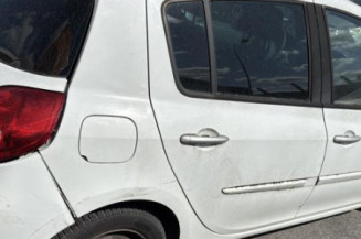 Pompe lave glace avant RENAULT CLIO 3