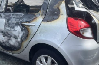 Pompe lave glace avant RENAULT CLIO 3