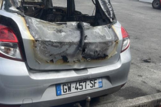 Pompe lave glace avant RENAULT CLIO 3