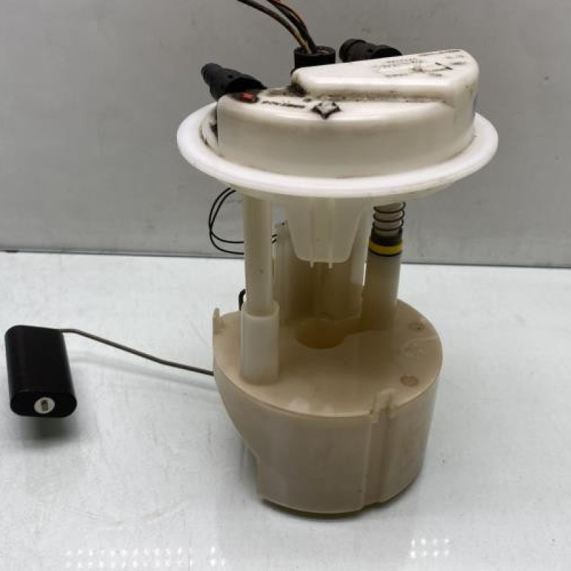 Pompe à carburant RENAULT CLIO 2 Photo n°2