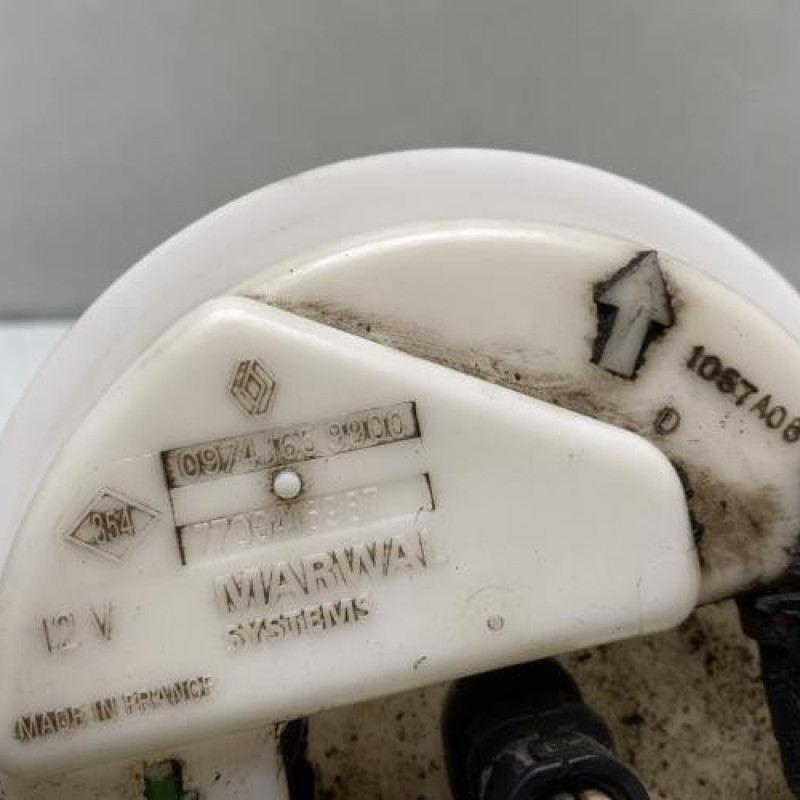 Pompe à carburant RENAULT CLIO 2 Photo n°3