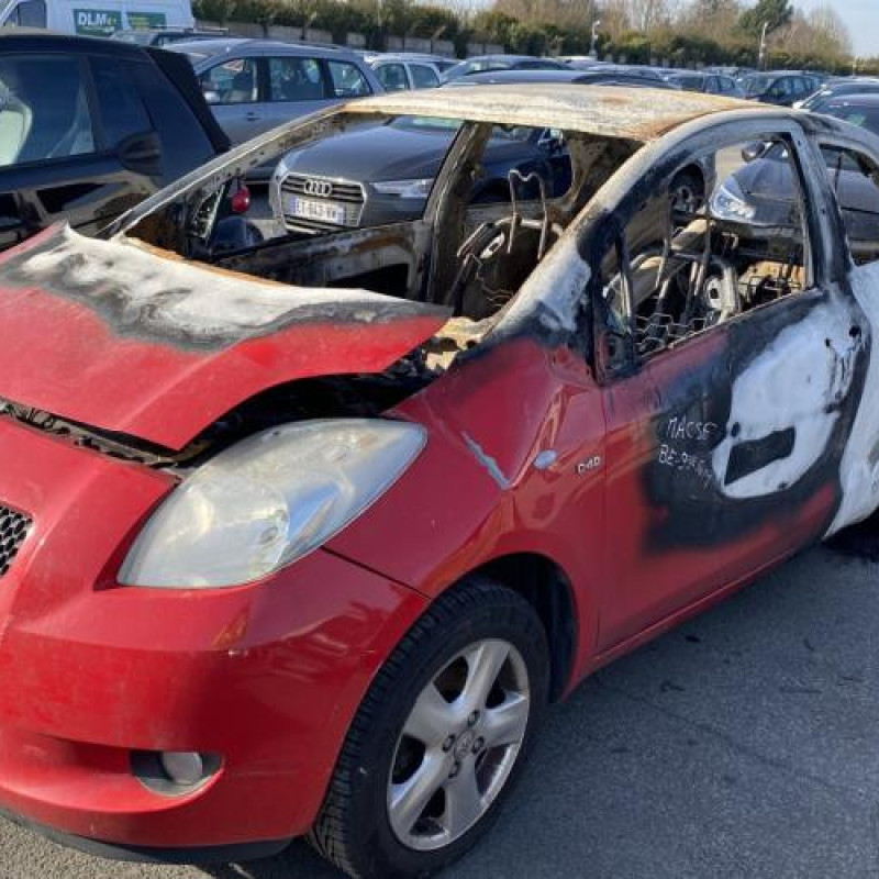 Pompe lave glace arriere TOYOTA YARIS 2 Photo n°5