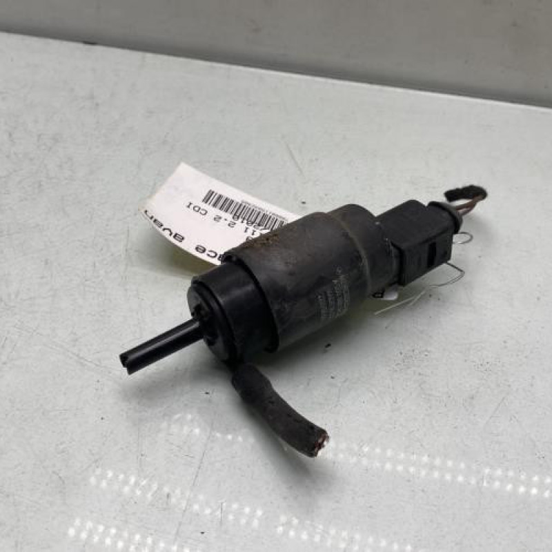 Pompe lave glace avant MERCEDES VITO 639 Photo n°2