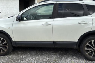 Reservoir essence NISSAN QASHQAI 1