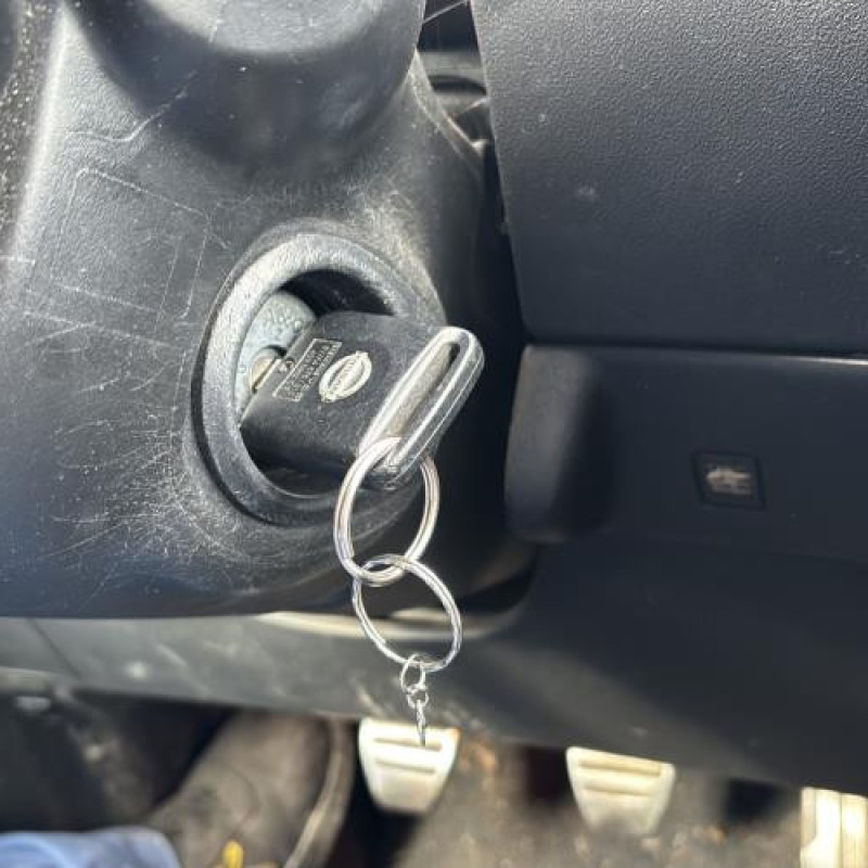 Reservoir essence NISSAN QASHQAI 1 Photo n°9