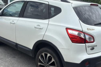 Reservoir essence NISSAN QASHQAI 1