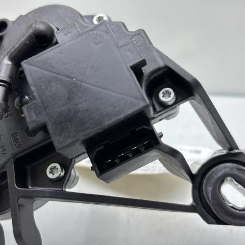 Moteur essuie glace arriere VOLKSWAGEN POLO 4 Photo n°4