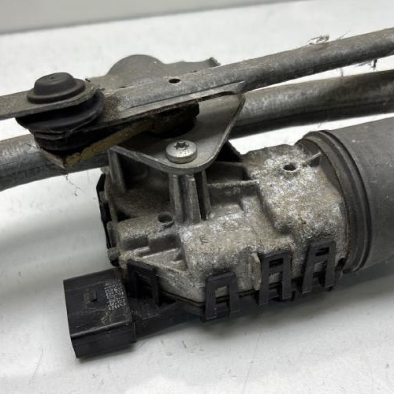 Moteur essuie glace avant VOLKSWAGEN POLO 4 Photo n°4