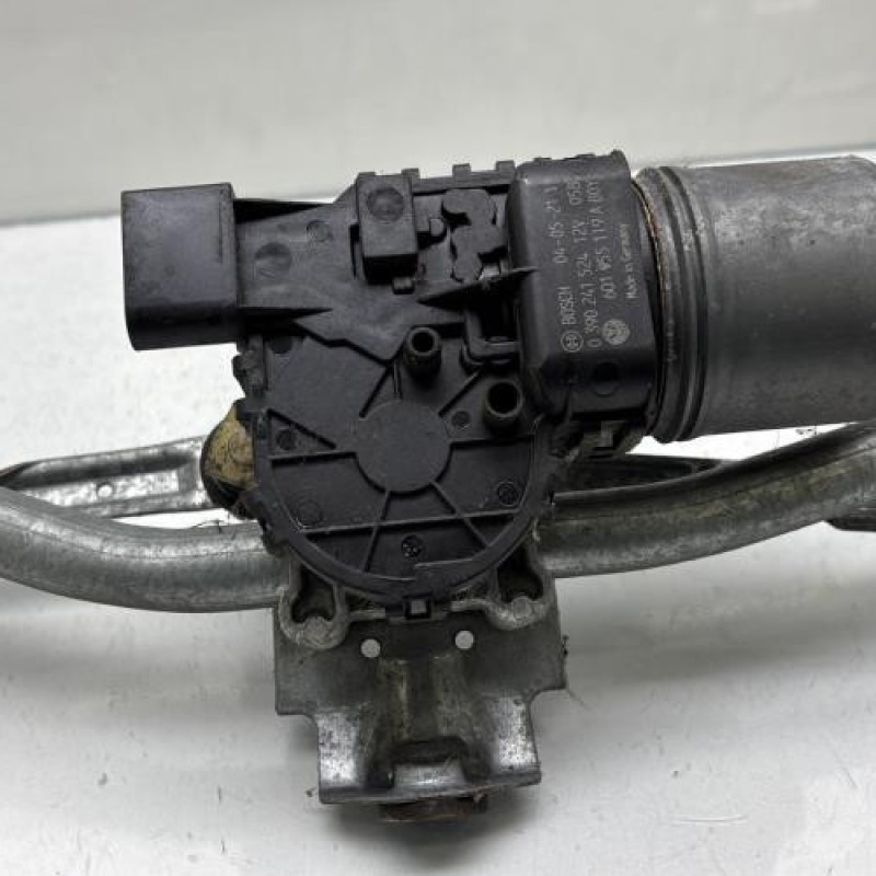 Moteur essuie glace avant VOLKSWAGEN POLO 4 Photo n°8