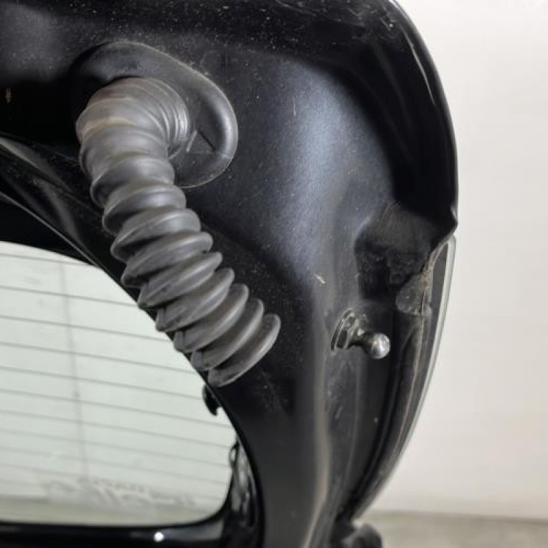 Malle/Hayon arriere DACIA SANDERO 2 Photo n°8