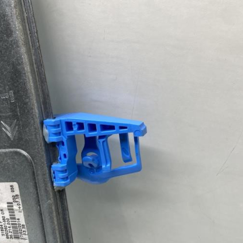 Leve vitre electrique avant gauche CITROEN C3 PICASSO Photo n°7