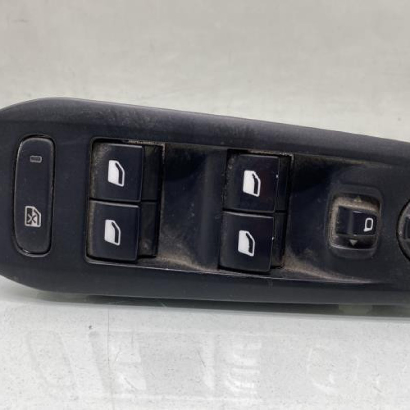 Interrupteur de leve vitre avant gauche PEUGEOT 308 2 Photo n°1