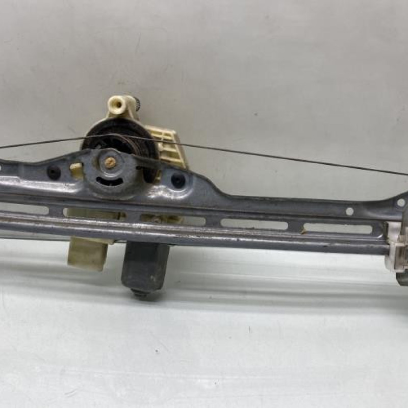 Leve vitre electrique arriere gauche PEUGEOT 308 2 Photo n°1