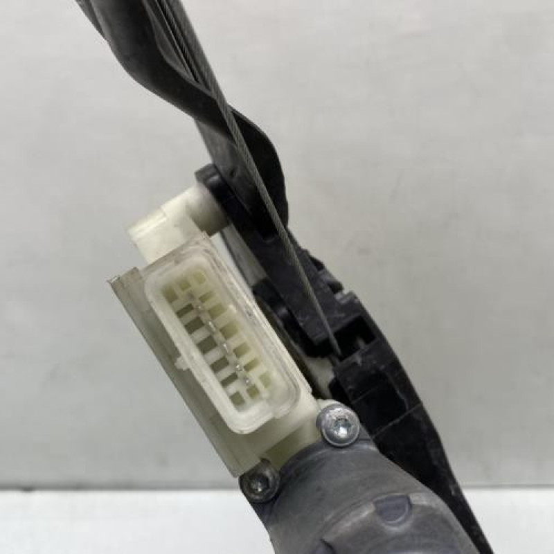 Leve vitre electrique avant gauche PEUGEOT 308 2 Photo n°9