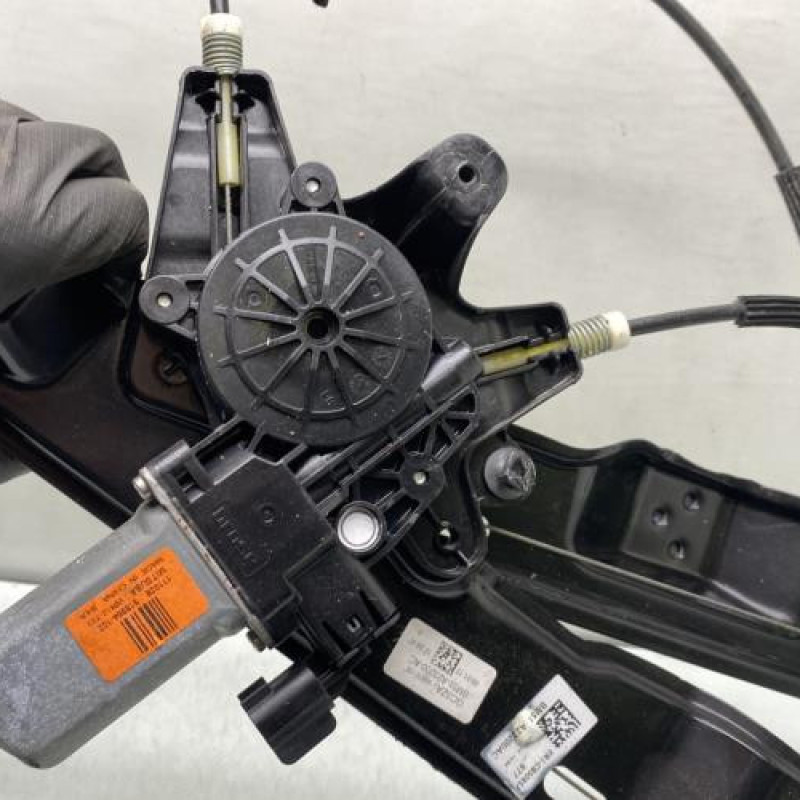 Leve vitre electrique avant droit FORD FOCUS 3 Photo n°6