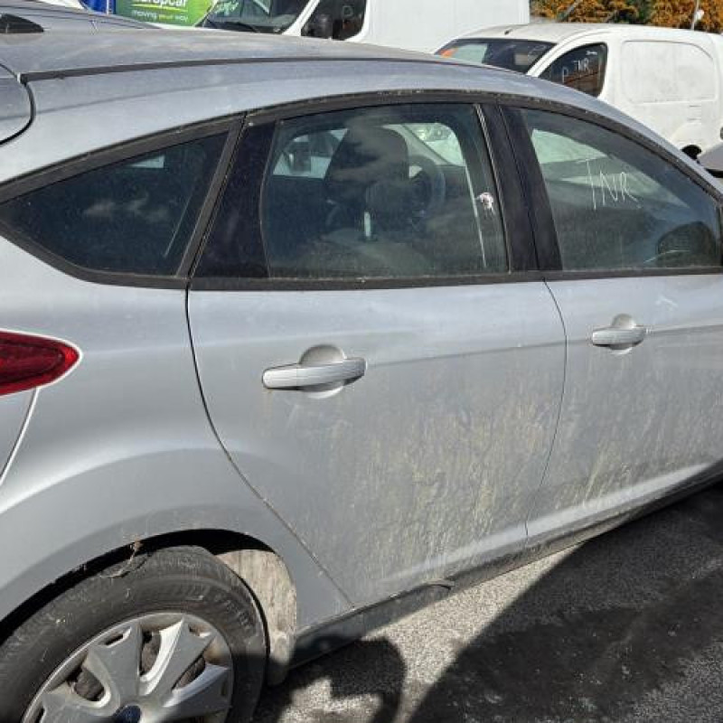 Leve vitre electrique avant droit FORD FOCUS 3 Photo n°13