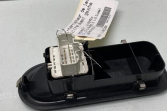 Interrupteur de leve vitre avant gauche RENAULT CLIO 3