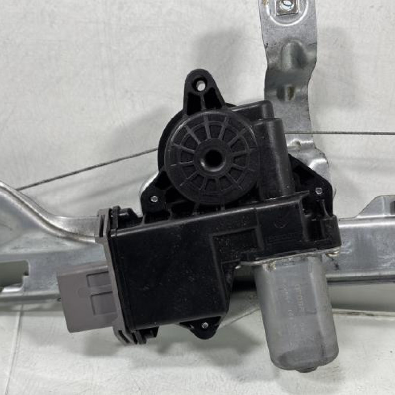 Leve vitre electrique avant droit PEUGEOT 5008 1 Photo n°7