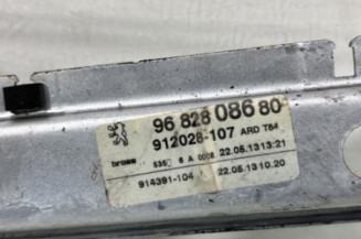 Leve vitre electrique avant droit PEUGEOT 5008 1