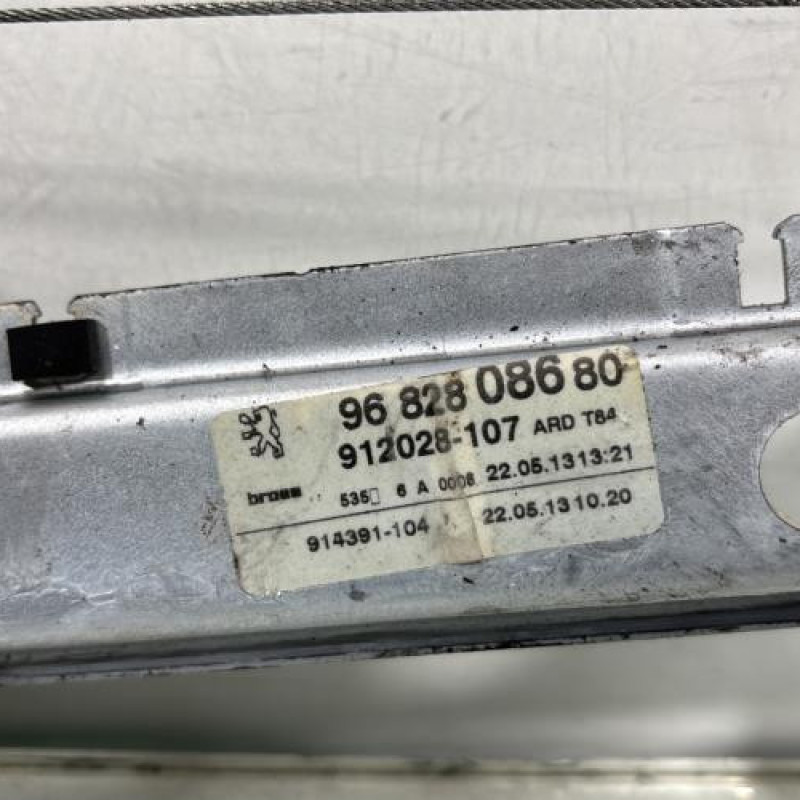 Leve vitre electrique avant droit PEUGEOT 5008 1 Photo n°8