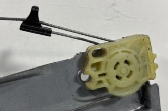 Leve vitre electrique avant droit PEUGEOT 207