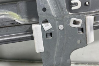 Leve vitre electrique avant droit PEUGEOT 207