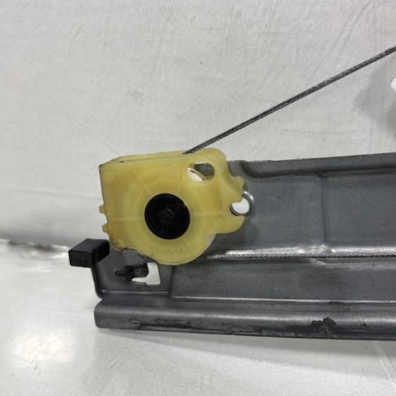 Leve vitre electrique avant droit PEUGEOT 207 Photo n°7