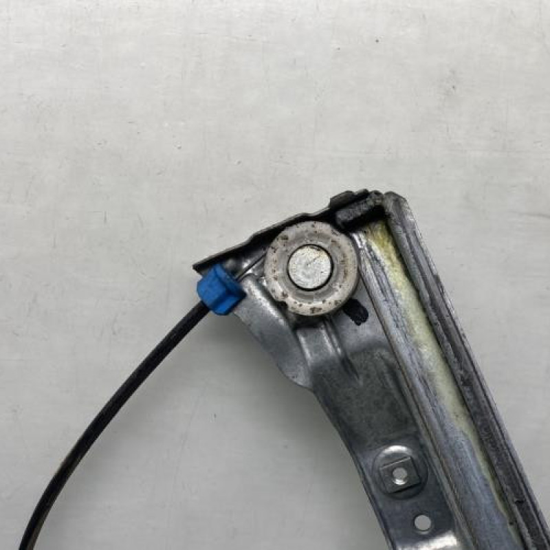 Leve vitre mecanique avant gauche RENAULT CLIO 3 Photo n°3