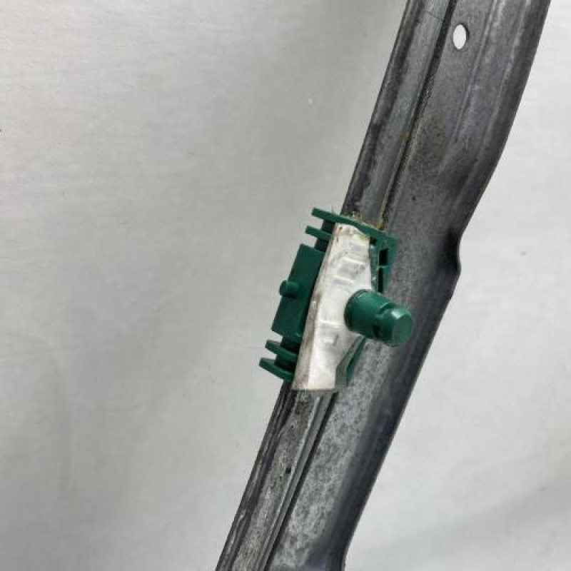 Leve vitre mecanique avant gauche RENAULT CLIO 3 Photo n°7