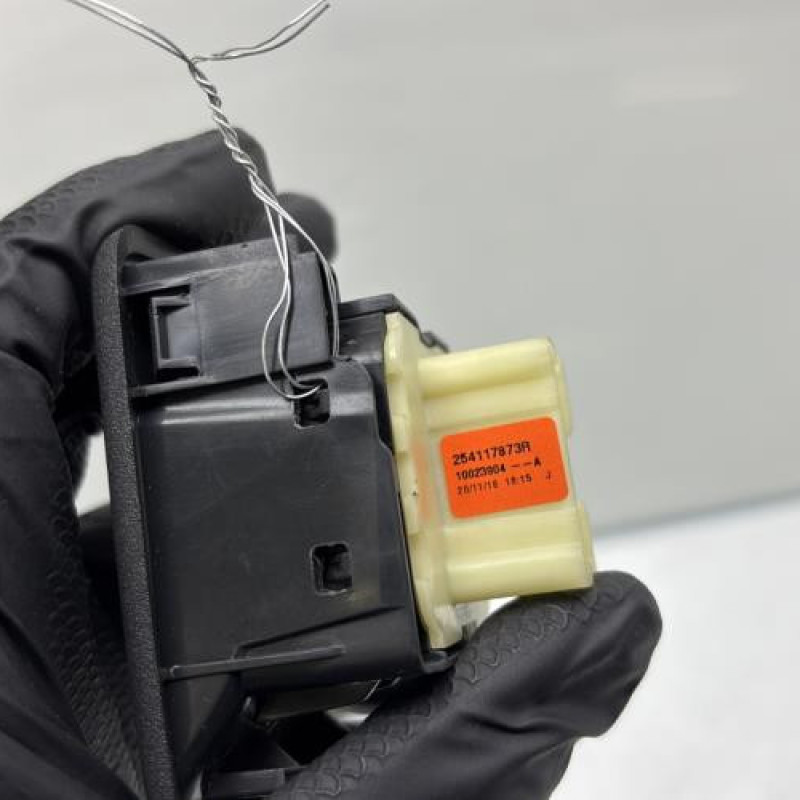 Interrupteur de leve vitre avant gauche DACIA SANDERO 2 Photo n°3