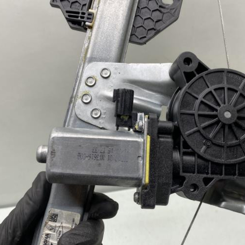 Leve vitre electrique avant droit DACIA SANDERO 2 Photo n°4