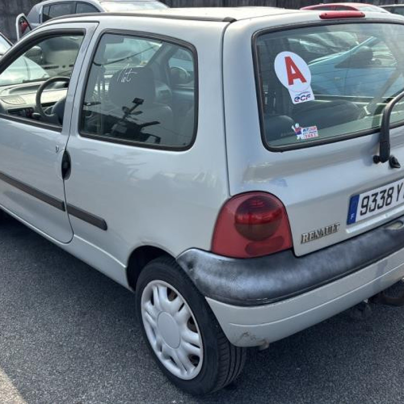 Vitre avant gauche RENAULT TWINGO 1 Photo n°9